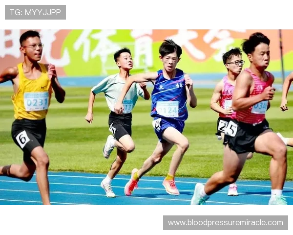 通过开心体育参与线上线下运动赛事，体验竞技乐趣与社交互动的双重魅力